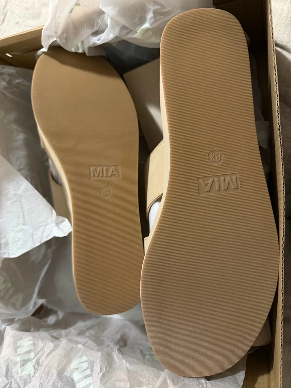 MIA neutral beige